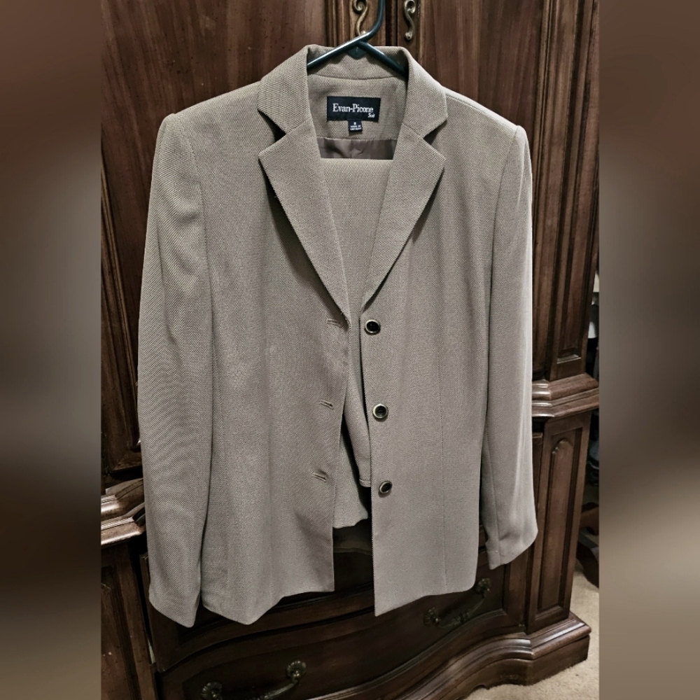2 peice designer vintage pant suit